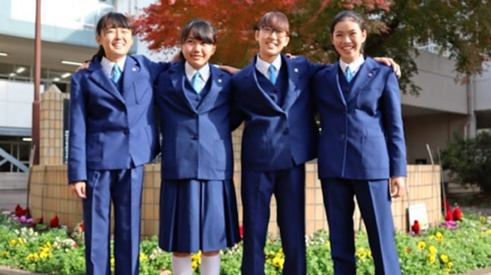 女子も選べるスラックス 中学校制服 Lgbtに配慮 日本経済新聞 女子も選べるスラックス 中学校制服 Lgbtに配慮 日本経済新聞