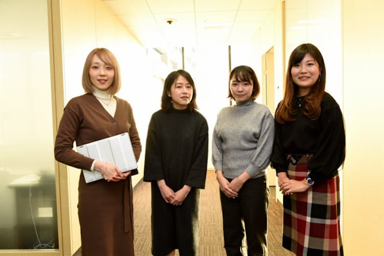 私服面接 企業の狙いは 学生が資生堂担当者に聞く Nikkei Style 私服面接 企業の狙いは 学生が資生堂担当者に聞く Nikkei Style