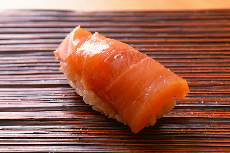 熟成ブーム 肉の次はすし 50日寝かせたカジキの味 Nikkei Style 熟成ブーム 肉の次はすし 50日寝かせたカジキの味 Nikkei Style