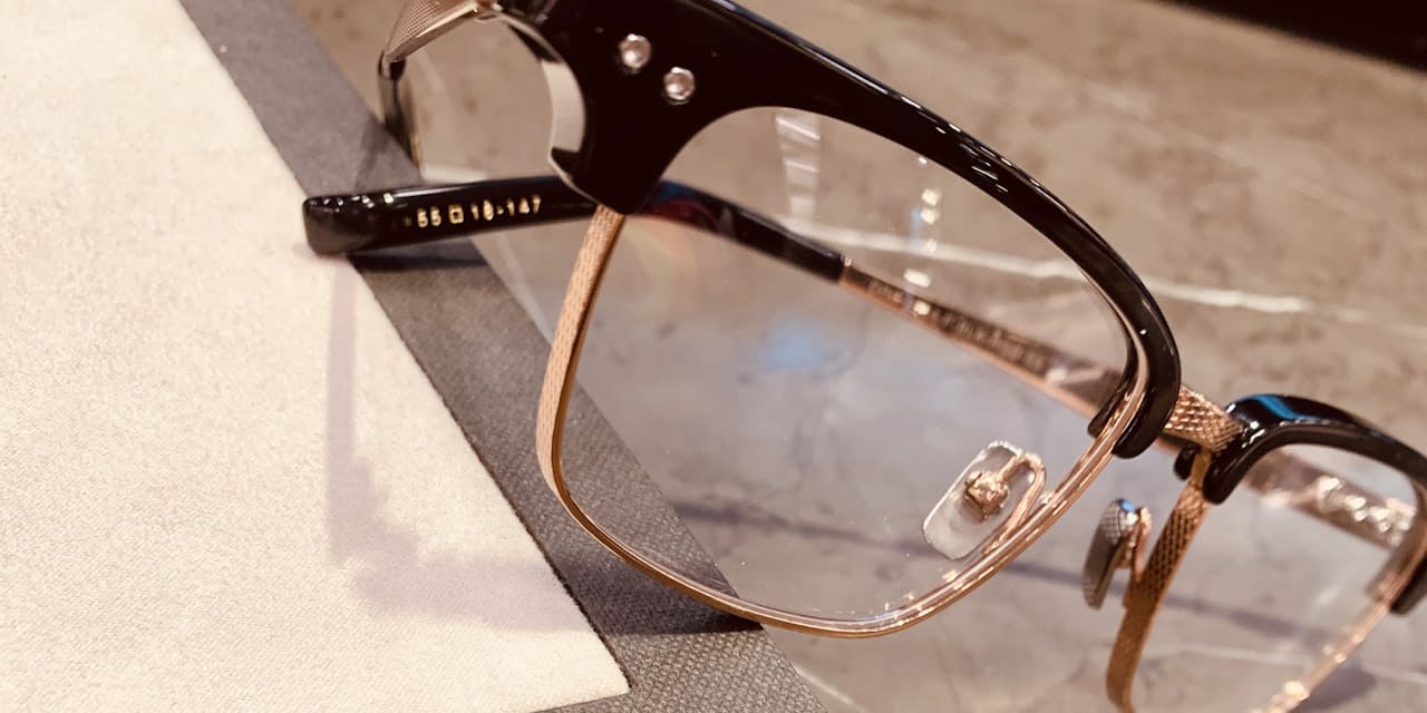 女心に効く 色っぽいメガネ 場面に応じた4タイプ Men S Fashion Nikkei Style