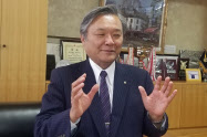 群馬県立前橋高校の大栗勇一校長