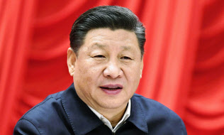 中国の中央、地方の政府幹部を集めた会議で演説する習近平国家主席(1月21日、北京)=新華社・共同 中国の中央、地方の政府幹部を集めた会議で演説する習近平国家主席(1月21日、北京)=新華社・共同
