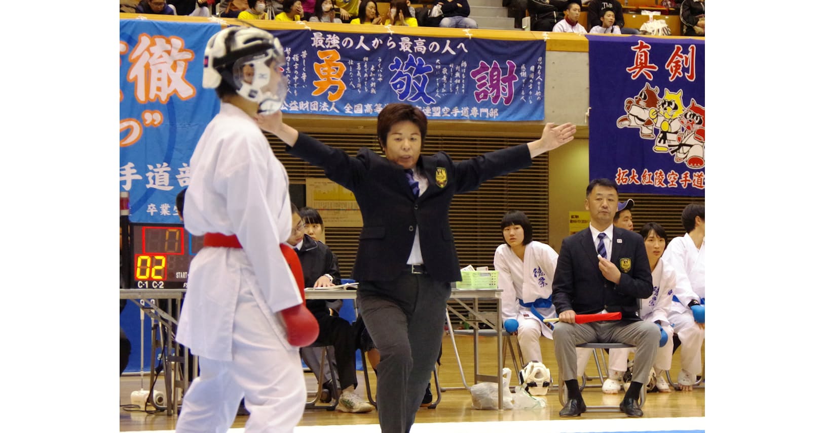 空手元女王が挑む五輪審判員 教え子に舞台残したい Nikkei Style 空手元女王が挑む五輪審判員 教え子に舞台残したい Nikkei Style