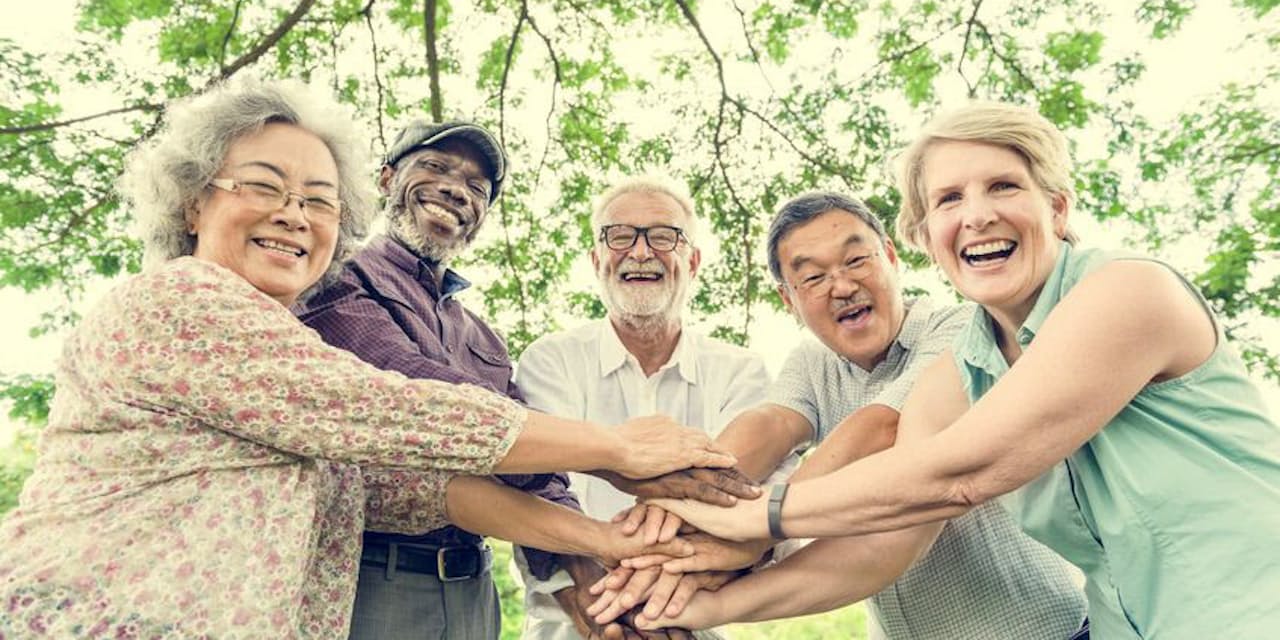 1時間ごとに立ち上がる 元気高齢者に学ぶ長寿のカギ Nikkei Style 1時間ごとに立ち上がる 元気高齢者に学ぶ長寿のカギ Nikkei Style