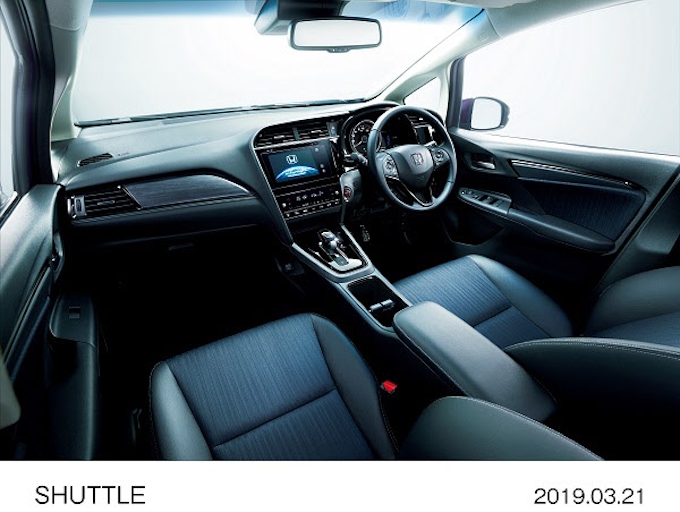 ホンダ コンパクトステーションワゴン Shuttle シャトル 改良モデルをhpで先行公開 日本経済新聞