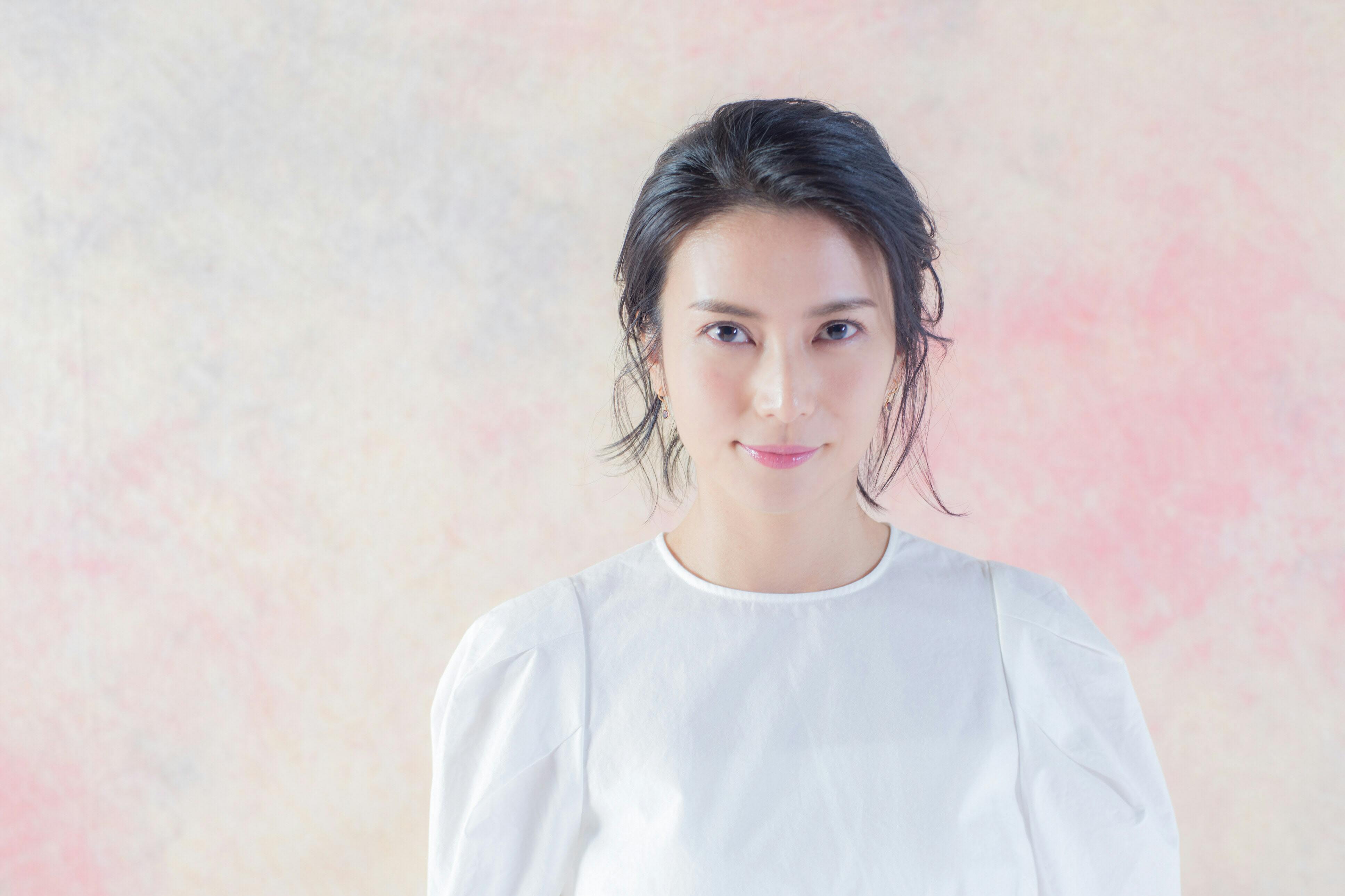 柴咲コウさん 早起きは三文以上の徳がある Nikkei Style 柴咲コウさん 早起きは三文以上の徳がある Nikkei Style