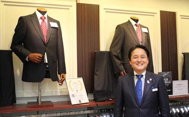 スーツ生涯売り上げ100億円目前の町田豊隆AOKI常務執行役員