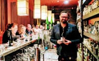 メルボルンで日本酒バーなどを経営する「酒サムライ」アンドレ・ビショップさん