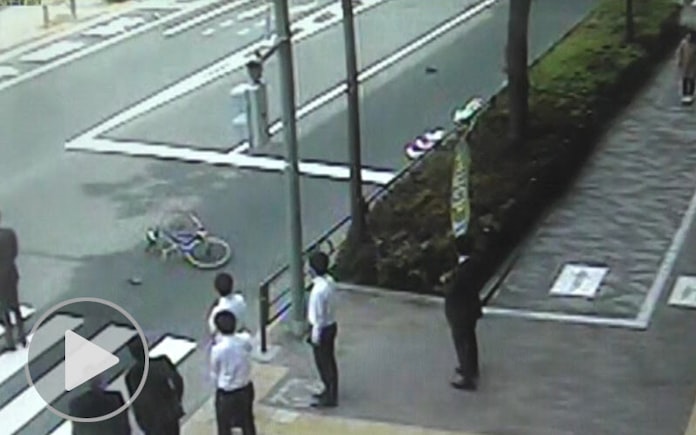 東京 池袋で歩行者絡む事故 女児含む2人死亡 日本経済新聞 東京 池袋で歩行者絡む事故 女児含む2人死亡 日本経済新聞