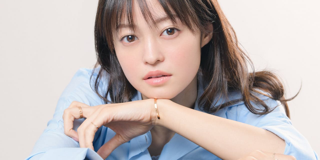 写真はこちらで 小林涼子さん 私のモノ語り Nikkei Style 写真はこちらで 小林涼子さん 私のモノ語り Nikkei Style