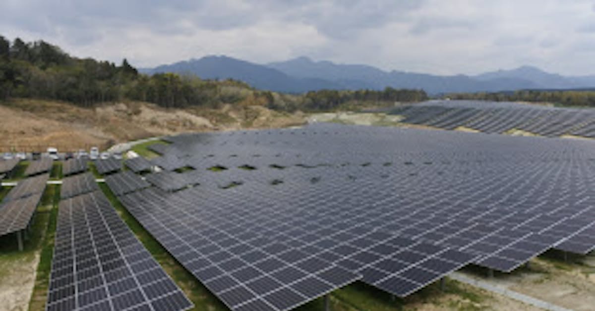 国内初 フルアセス のメガソーラー稼働 レノバ 日本経済新聞