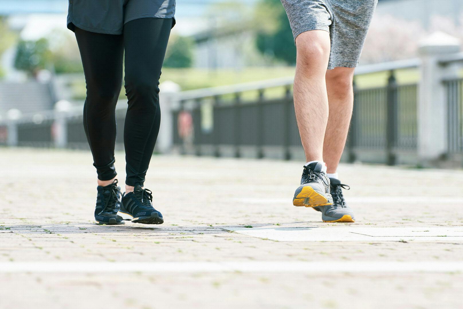 常に酷使されている我慢強い 足 に気づこう まず靴底の減りチェック 足が元気な Nikkei Style 常に酷使されている我慢強い 足 に気づこう まず靴底の減りチェック 足が元気な Nikkei Style