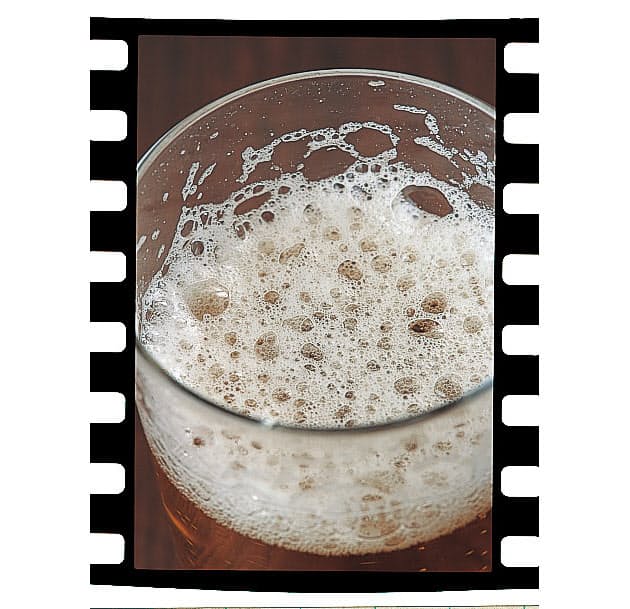 グラス内側の気泡は危険信号 ドライにはストレート 家飲みビールをうまくするグラ Nikkei Style
