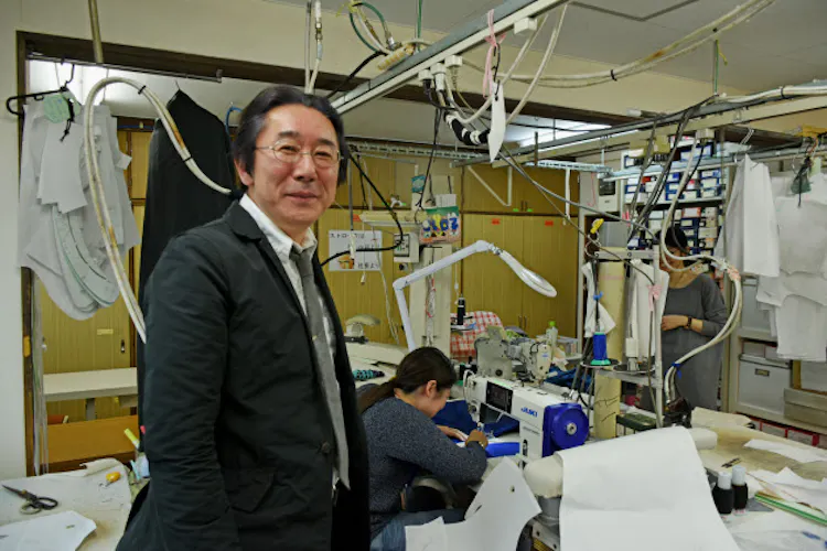 お受験服の縫製工場がny進出 挑むのは最新モード Nikkei Style お受験服の縫製工場がny進出 挑むのは最新モード Nikkei Style