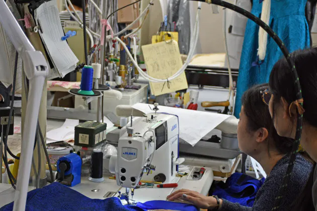 お受験服の縫製工場がny進出 挑むのは最新モード Nikkei Style お受験服の縫製工場がny進出 挑むのは最新モード Nikkei Style