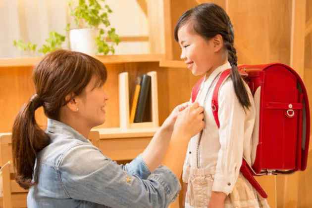 ランドセルどこに置く 小学生の我が子と学ぶ片づけ方 Nikkei Style ランドセルどこに置く 小学生の我が子と学ぶ片づけ方 Nikkei Style
