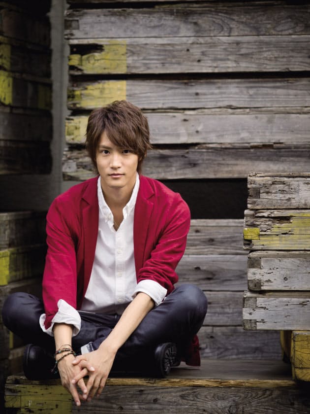 なぜ 仮面ライダー で若手俳優は成長するのか 輝く男の発掘 育成法 2 Nikkei Style なぜ 仮面ライダー で若手俳優は成長するのか 輝く男の発掘 育成法 2 Nikkei Style