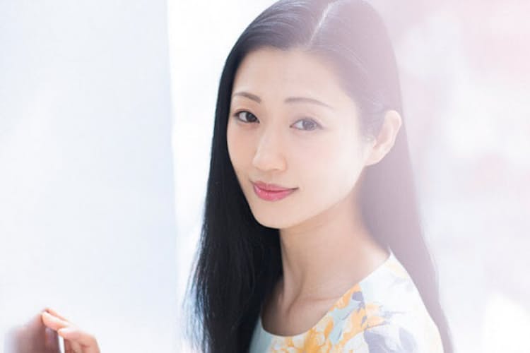 壇蜜 遺体と向き合う仕事にピンときた 運命の一冊 Nikkei Style 壇蜜 遺体と向き合う仕事にピンときた 運命の一冊 Nikkei Style