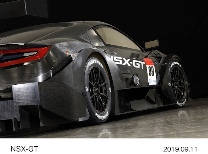 ホンダ 2020年super Gtシリーズgt500クラスに参戦予定の Nsx Gt を初公開 日本経済新聞
