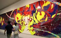 藤原葵さんの「Conflagration」では巨大な絵画で爆発が表現されている（9月11日、あいちトリエンナーレ2019）