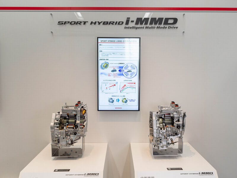 ホンダ 新型 フィット に2モーター式ハイブリッド 日本経済新聞