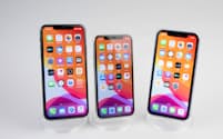 左から、iPhone 11 Pro Max、iPhone 11 Pro、iPhone 11
