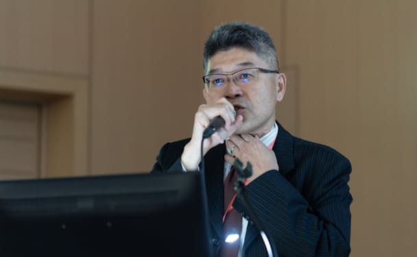 日本食道学会学術集会で発表を行う著者（2019年6月、福岡）