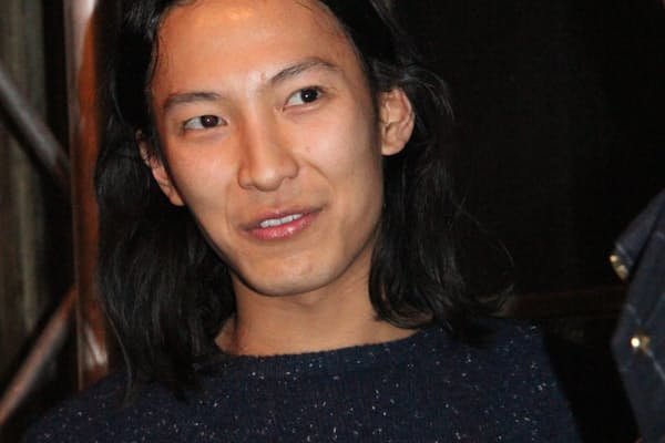 とがって当たった日本人デザイナー Nyファッション前線 後編 Nikkei Style とがって当たった日本人デザイナー Nyファッション前線 後編 Nikkei Style