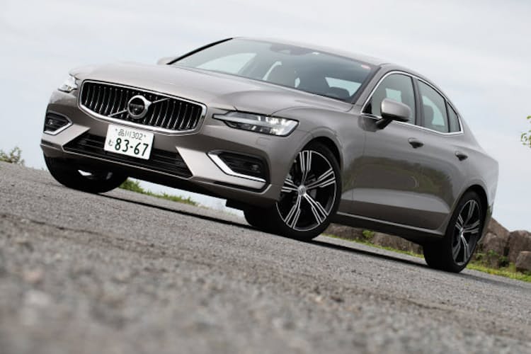 ボルボの3代目s60 日本向けデザインのスポーツセダン Nikkei Style ボルボの3代目s60 日本向けデザインのスポーツセダン Nikkei Style