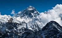 冒険家でプロスキーヤーの三浦雄一郎さんは、70歳、75歳、80歳でエベレスト登頂に成功した(c)arsgera-123RF
