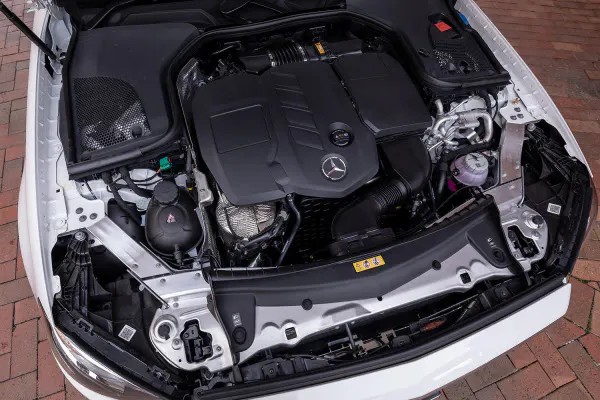 ディーゼルハイブリッドゆえの課題 ベンツe350de ディーゼル Ev 最新で複雑な魅力 Nikkei Style ディーゼルハイブリッドゆえの課題 ベンツe350de ディーゼル Ev 最新で複雑な魅力 Nikkei Style