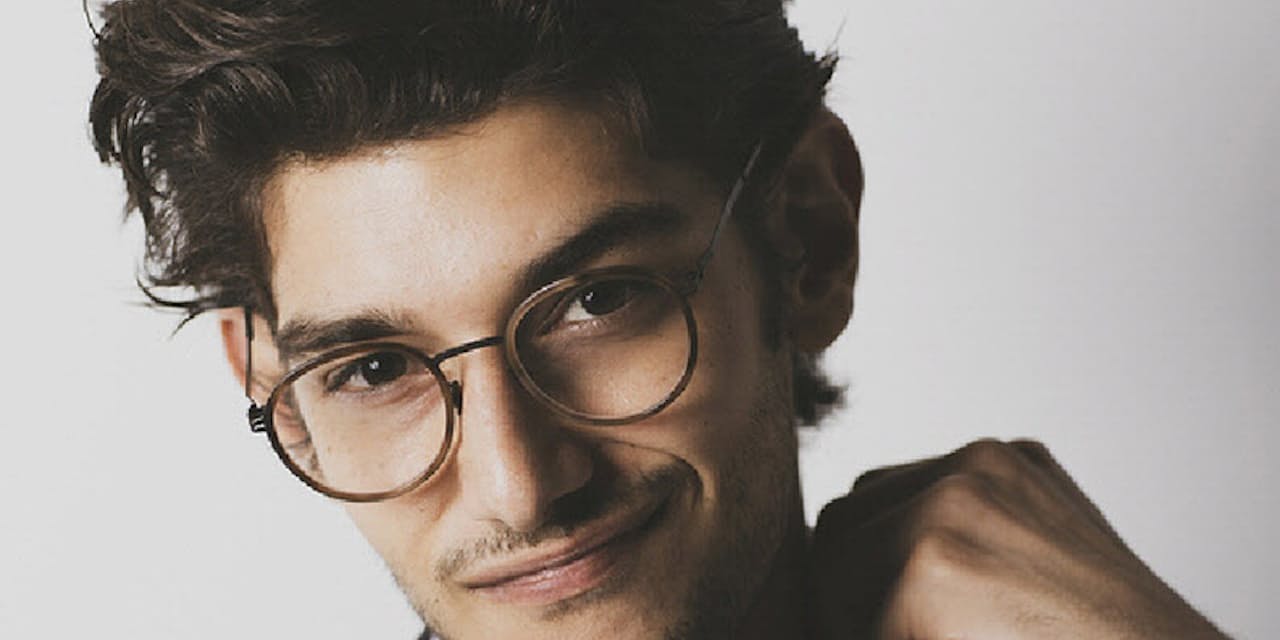 仕事がデキる男に見せるメガネ 接客業ならラウンド型 Nikkei Style