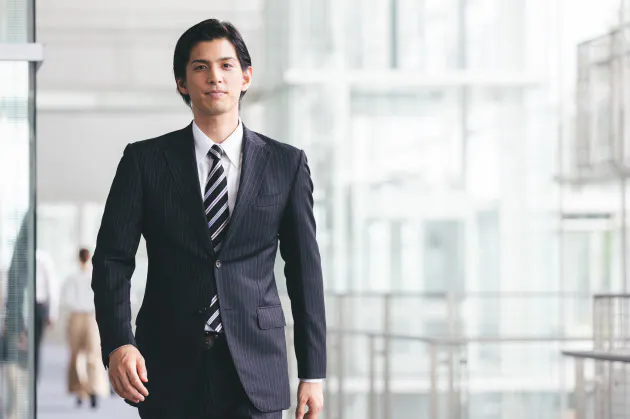 男の体形は冬にゆるみがち 3つの姿勢意識して解消 Nikkei Style