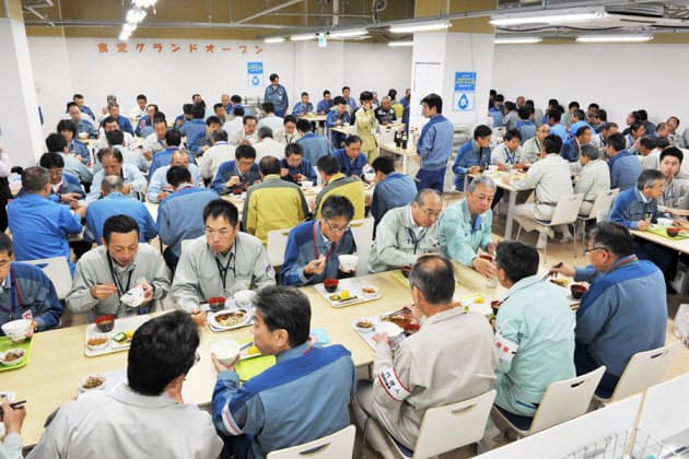 【2015年】
東電と協力企業用の大型休憩所がオープン
【2015年】
東電と協力企業用の大型休憩所がオープン