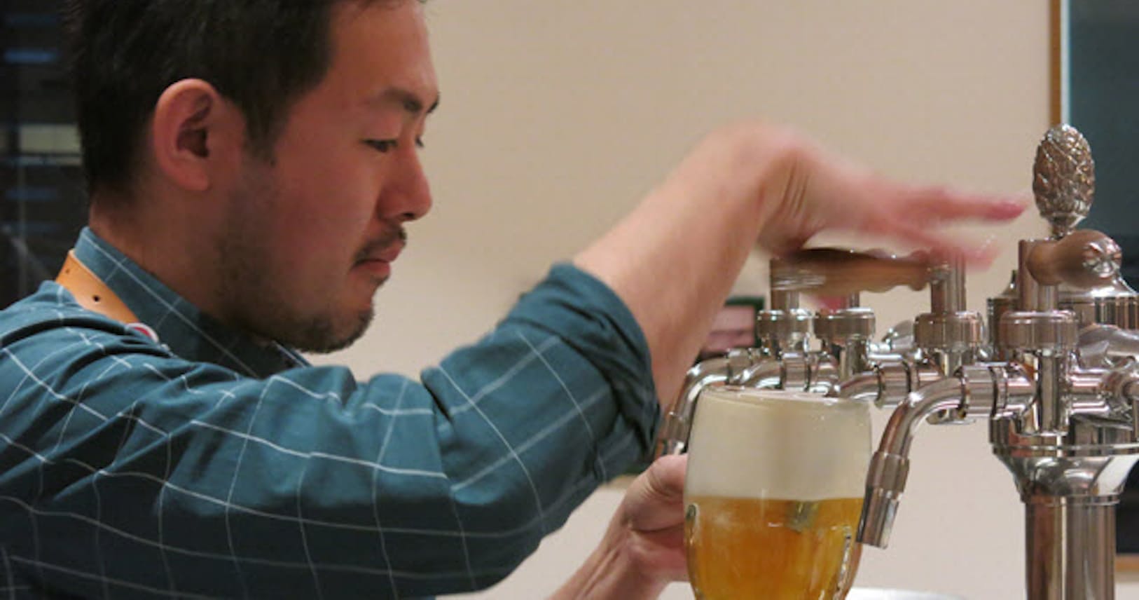 日本一うまいビールを飲む 注ぎ方 で広がる世界 Nikkei Style