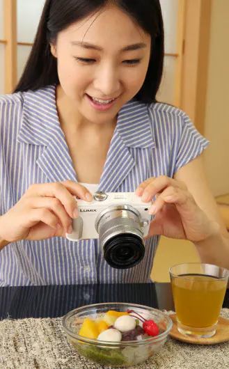 Snsに写真アップ楽しむ Kiss Lumix 女性にお薦めのデジカメランキング Nikkei Style Snsに写真アップ楽しむ Kiss Lumix 女性にお薦めのデジカメランキング Nikkei Style