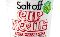 「カップヌードル ソルトオフ」（日清食品）【1食（79グラム）】食塩相当量3.2グラム