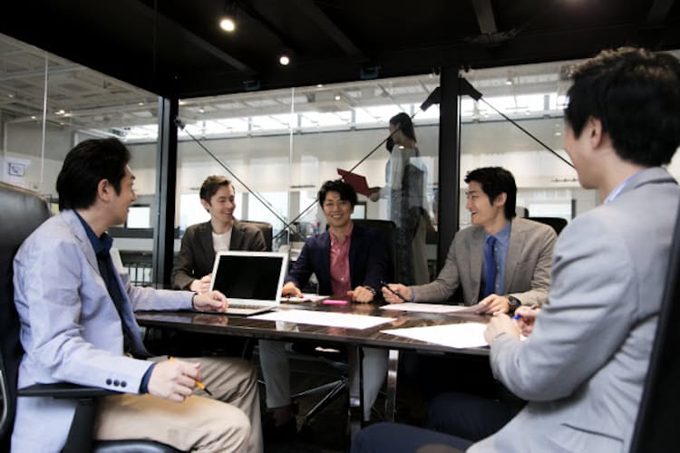 打ち合わせの黄金時間 最後と終了後の5分を大事に Nikkei Style 打ち合わせの黄金時間 最後と終了後の5分を大事に Nikkei Style