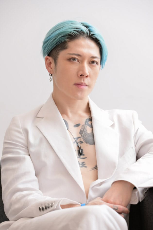 Miyavi サムライギタリストが入手した本物のギター Nikkei Style Miyavi サムライギタリストが入手した本物のギター Nikkei Style