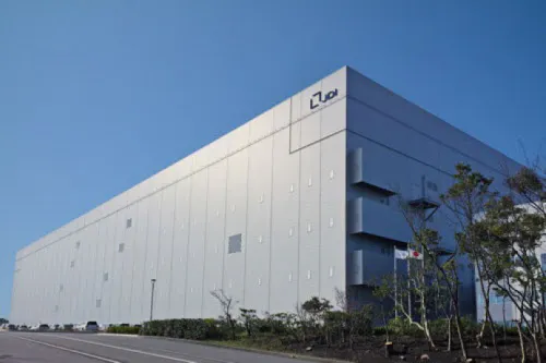 売却交渉が続くジャパンディスプレイの白山工場(石川県白山市)