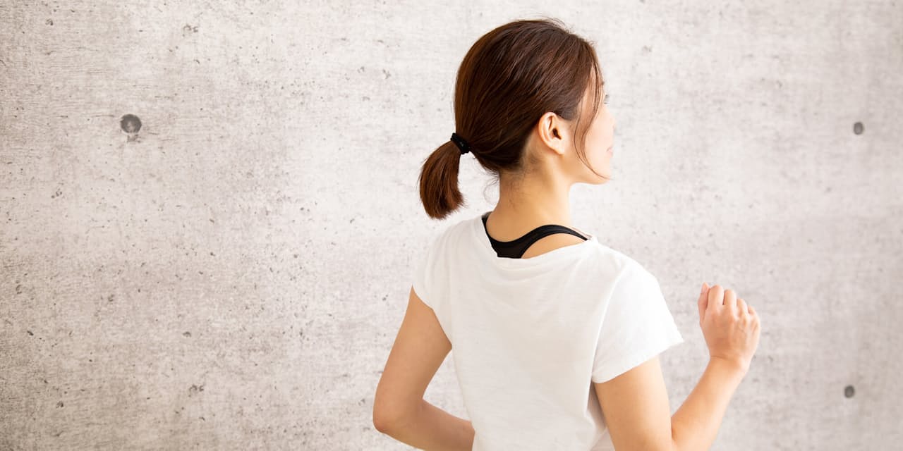 ぽっこり腹は反り腰かも 筋トレとストレッチで改善 ヘルスup Nikkei Style
