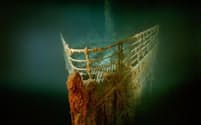 北大西洋の海底で眠るタイタニック号の錆びついた船首部分（PHOTOGRAPH BY EMORY KRISTOF, NATIONAL GEOGRAPHIC CREATIVE）
