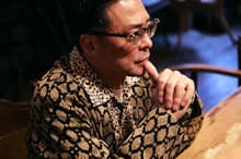 ネペンテスの公式サイトではモデルとして登場。NEEDLESのキモノコートを着こなす(NEPENTHES OFFICIAL WEBSITE "REMIX")