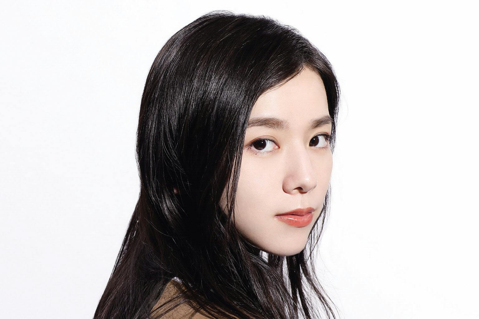 寄り添う楽曲で人気のmilet 重なった気持ちを音に Nikkei Style 寄り添う楽曲で人気のmilet 重なった気持ちを音に Nikkei Style