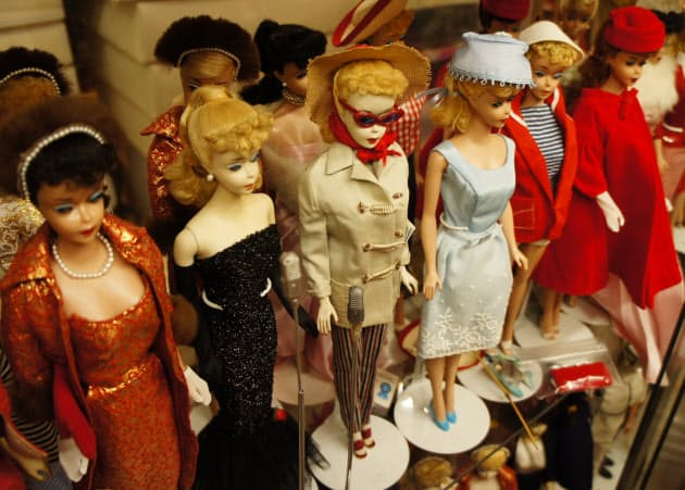 バービー人形 変遷で世相がわかる Nikkei Style バービー人形 変遷で世相がわかる Nikkei Style