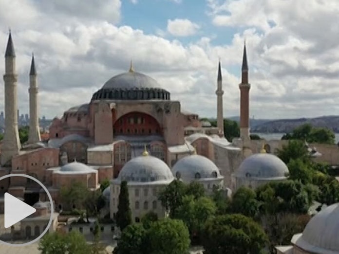 トルコ 世界遺産アヤソフィアをモスクに 欧米は反発 日本経済新聞 トルコ 世界遺産アヤソフィアをモスクに 欧米は反発 日本経済新聞