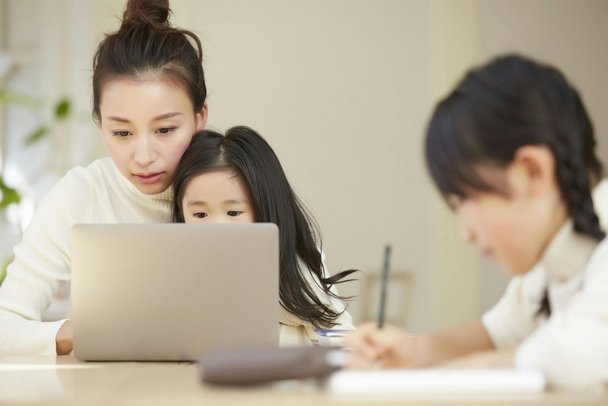 子育てしながら国家資格取得 シングルマザーの勉強法 Nikkei Style 子育てしながら国家資格取得 シングルマザーの勉強法 Nikkei Style
