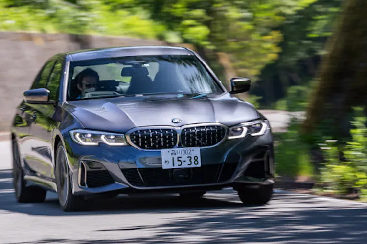 Bmw M340i Xdrive 直6ターボで力強く滑らか乗り心地 Nikkei Style Bmw M340i Xdrive 直6ターボで力強く滑らか乗り心地 Nikkei Style