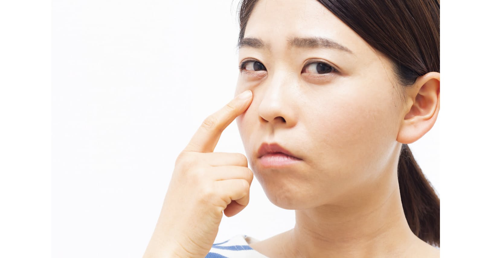 まぶたは心と体の異変の鏡 脳や内臓疾患のサインかも Nikkei Style まぶたは心と体の異変の鏡 脳や内臓疾患のサインかも Nikkei Style