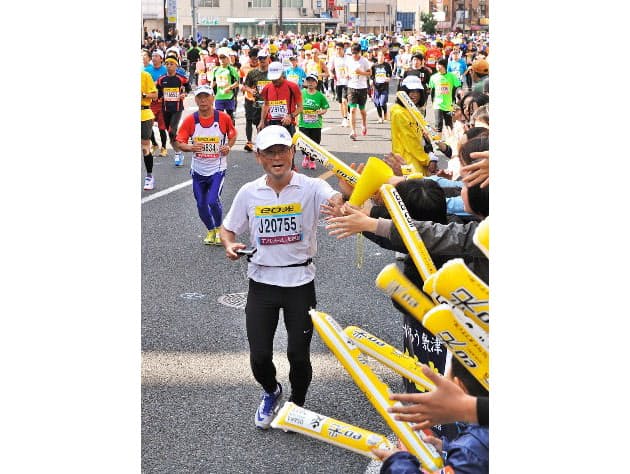 走る ウチの元気な教頭 ママ世代公募校長奮闘記 14 山口照美 Nikkei Style 走る ウチの元気な教頭 ママ世代公募校長奮闘記 14 山口照美 Nikkei Style